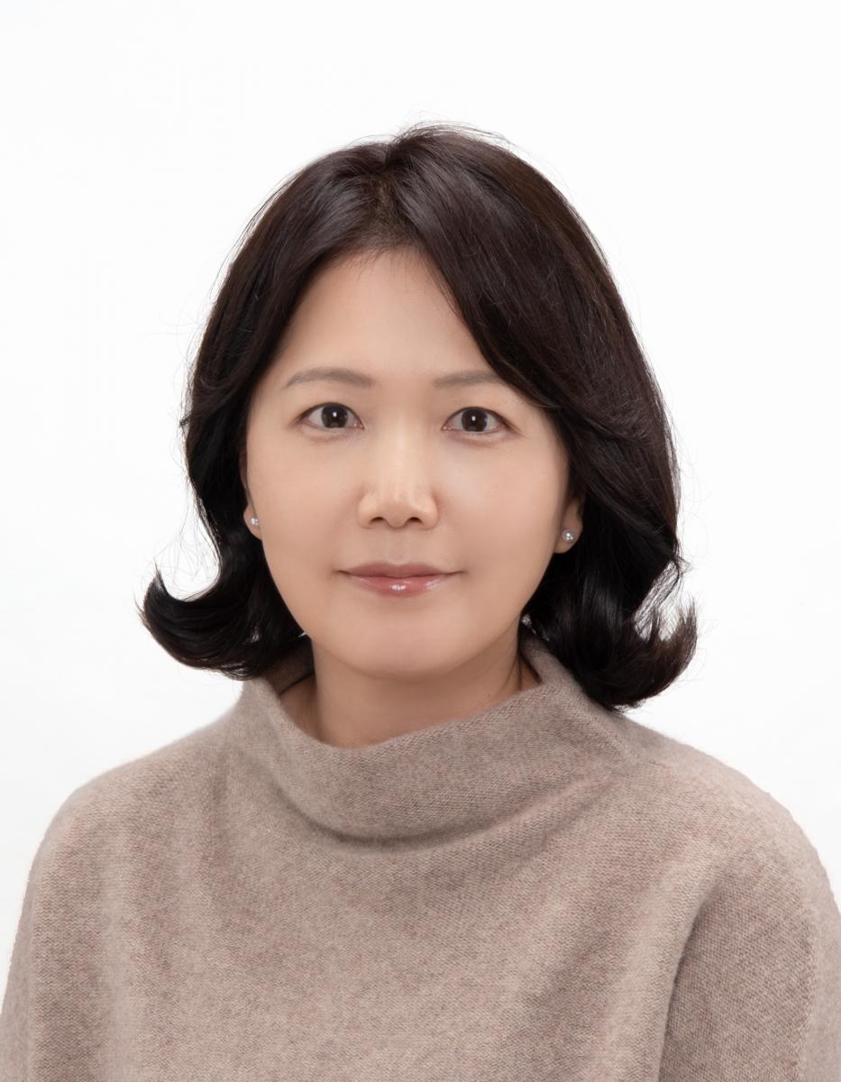 Headshot of Dr. Jeonghyun Kim